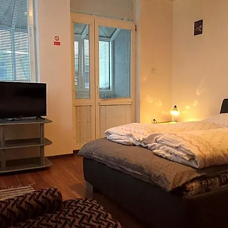 Hostal Fontana *