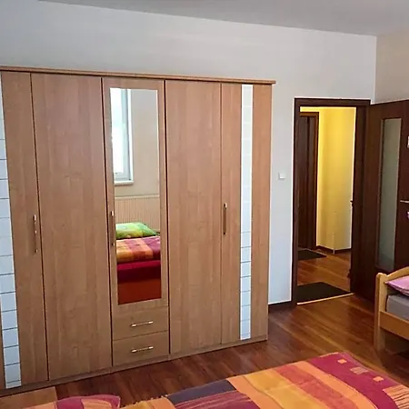 Fontana Hostal *
